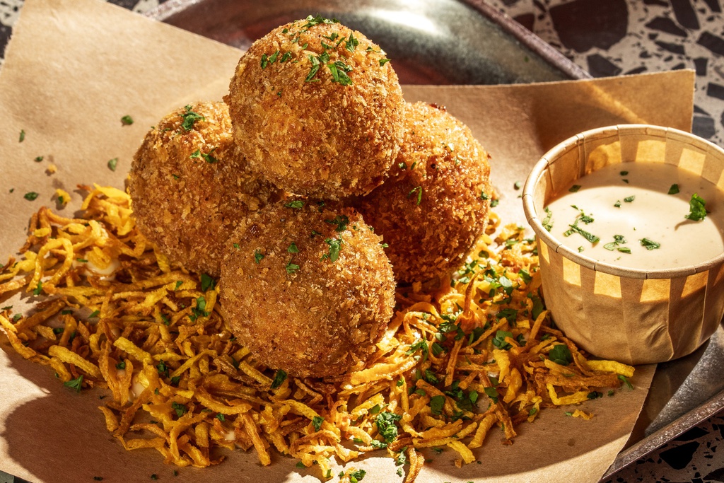 PHILLY BALLS